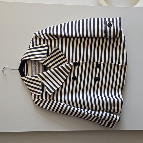 Super cute cropped trapeze blazer - Picture 1 of 3